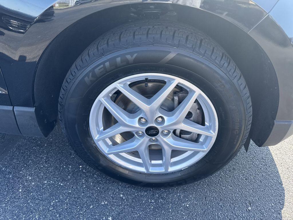 used 2024 Ford Edge car, priced at $24,995