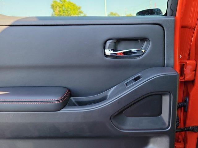 new 2025 Nissan Frontier car