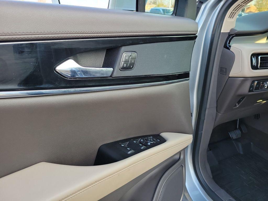 used 2023 Lincoln Nautilus car, priced at $33,995