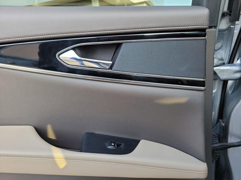 used 2023 Lincoln Nautilus car, priced at $33,995