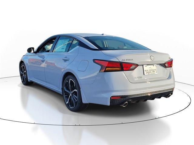 new 2025 Nissan Altima car