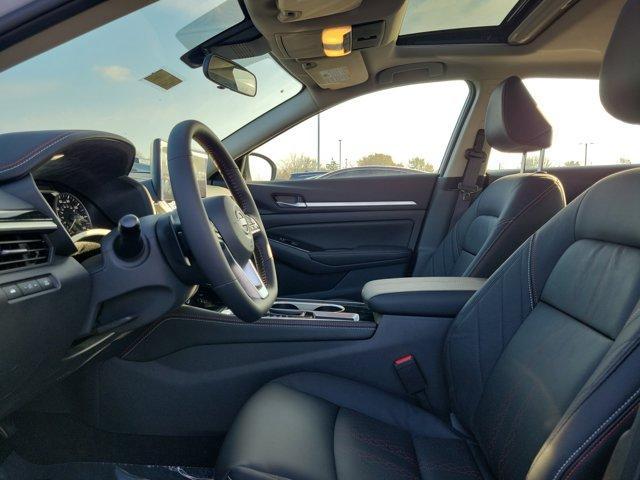 new 2025 Nissan Altima car