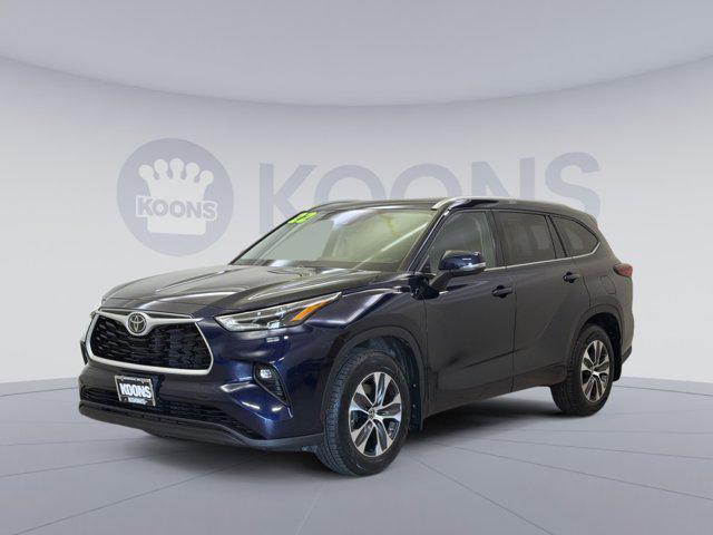 used 2022 Toyota Highlander car, priced at $34,973