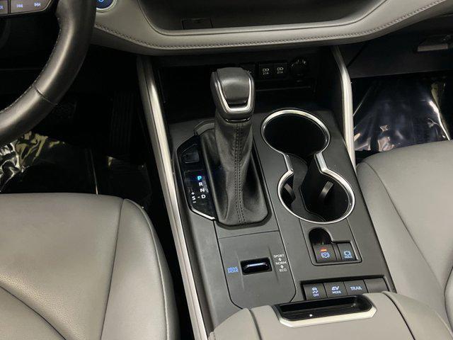 used 2021 Toyota Highlander Hybrid car, priced at $26,133
