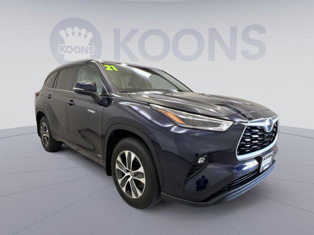 used 2021 Toyota Highlander Hybrid car, priced at $26,133
