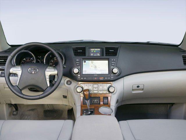 used 2010 Toyota Highlander car, priced at $9,932