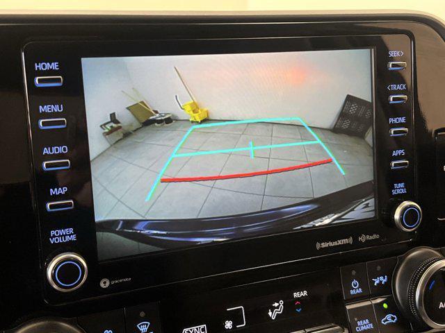 used 2022 Toyota Highlander car, priced at $33,092