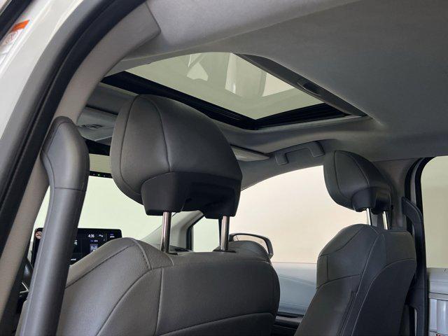 used 2024 Toyota Sienna car, priced at $36,926