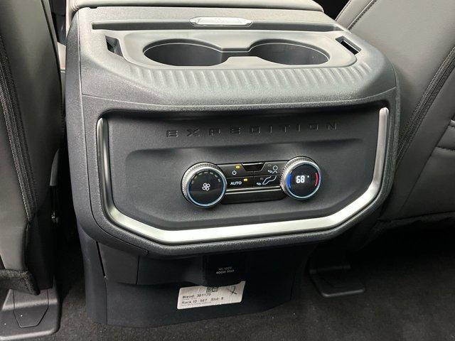 new 2025 Ford Expedition Max car, priced at $73,654