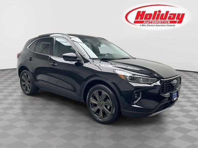 used 2023 Ford Escape car, priced at $25,490