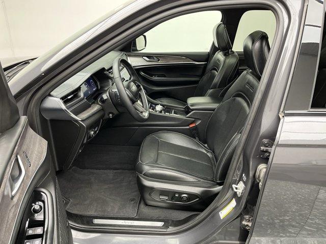 used 2023 Jeep Grand Cherokee car, priced at $33,889