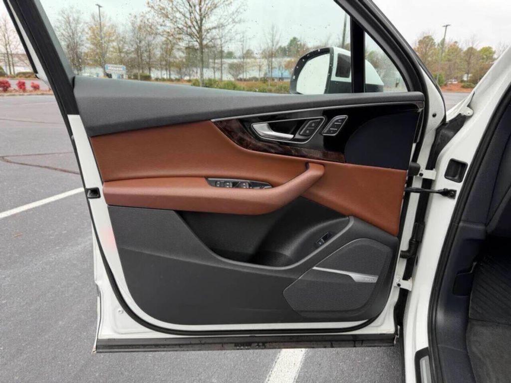 used 2017 Audi Q7 car, priced at $15,600