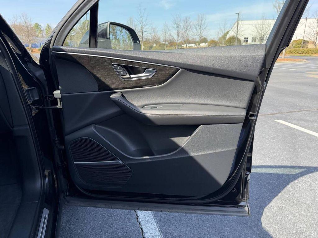 used 2023 Audi Q7 car, priced at $30,500