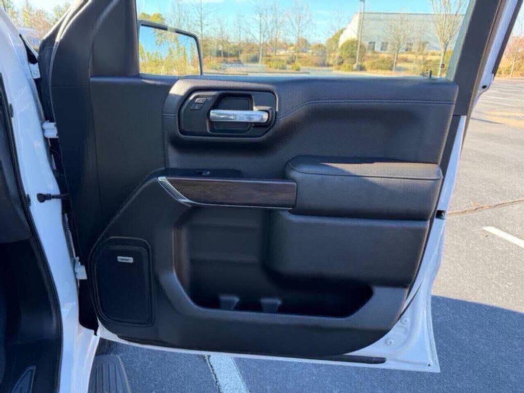 used 2019 GMC Sierra 1500 car, priced at $32,800