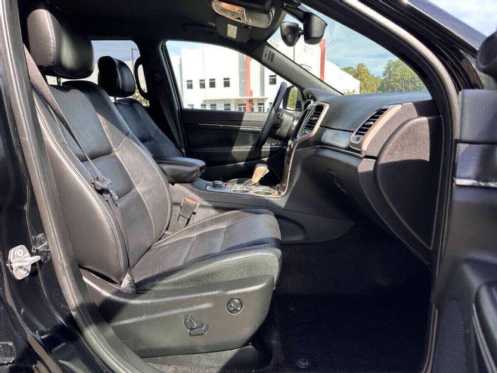 used 2017 Jeep Grand Cherokee car, priced at $12,900