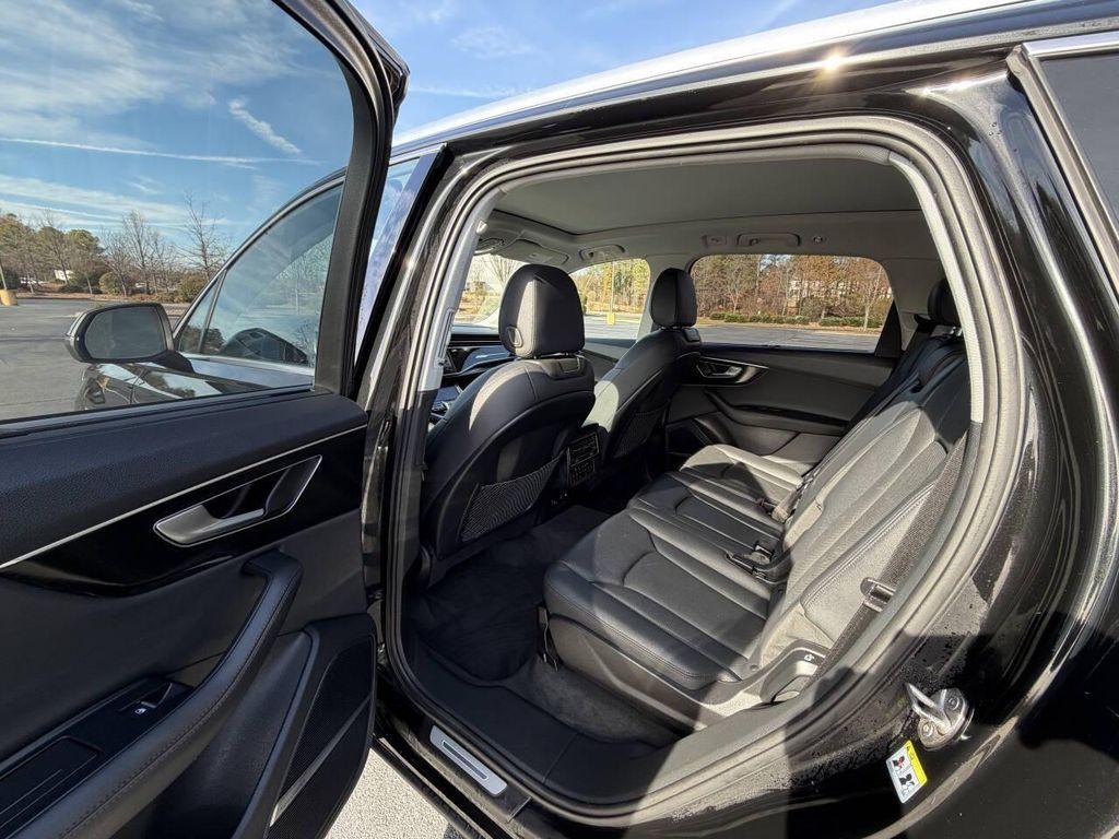 used 2023 Audi Q7 car, priced at $33,800
