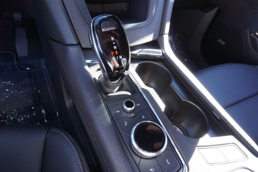 new 2025 Cadillac XT6 car, priced at $61,765