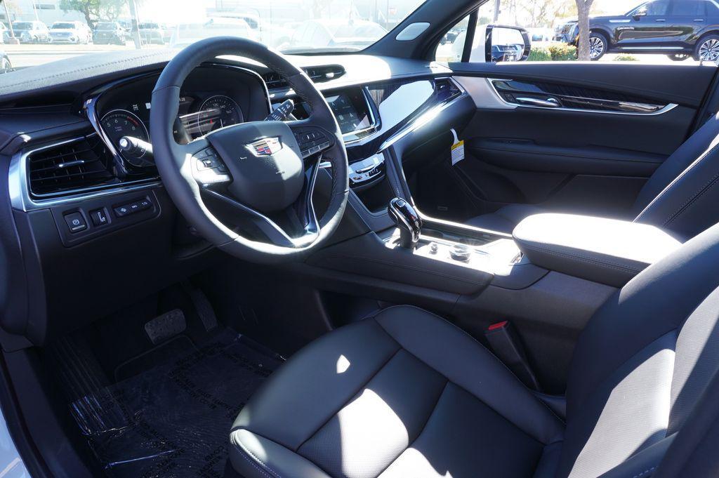 new 2025 Cadillac XT6 car, priced at $61,765