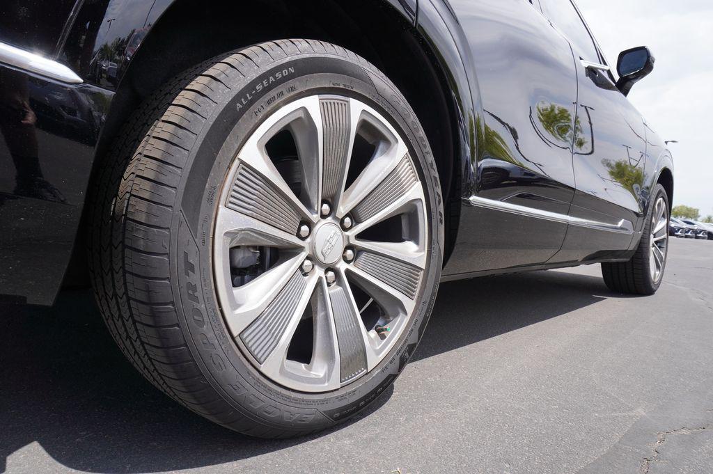 new 2026 Cadillac VISTIQ car, priced at $79,415