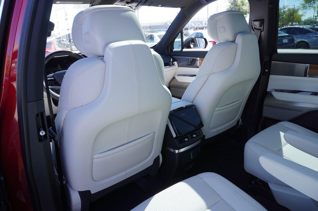 new 2026 Cadillac VISTIQ car, priced at $81,115