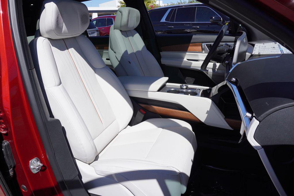 new 2026 Cadillac VISTIQ car, priced at $81,115