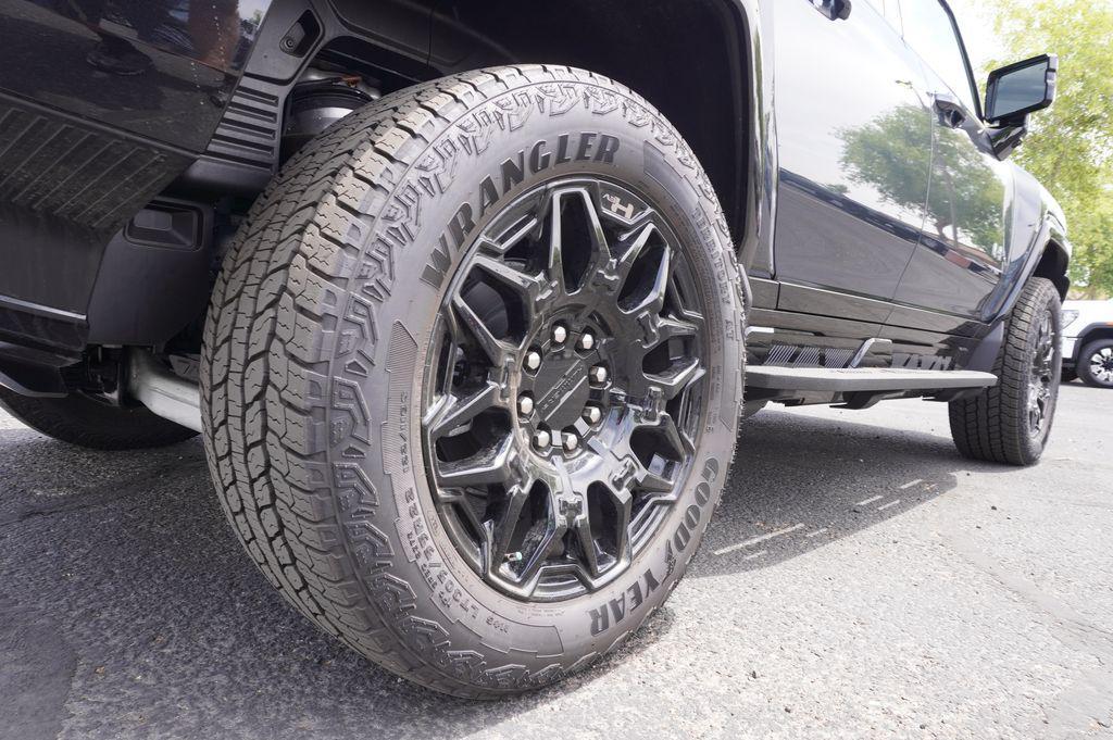 new 2025 GMC HUMMER EV SUV car, priced at $89,820