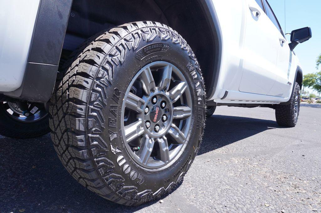new 2026 GMC Sierra 1500 car, priced at $75,040