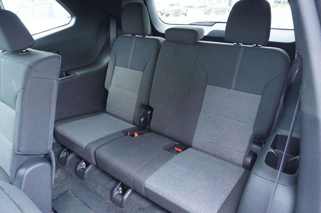 new 2025 GMC Acadia car, priced at $42,500