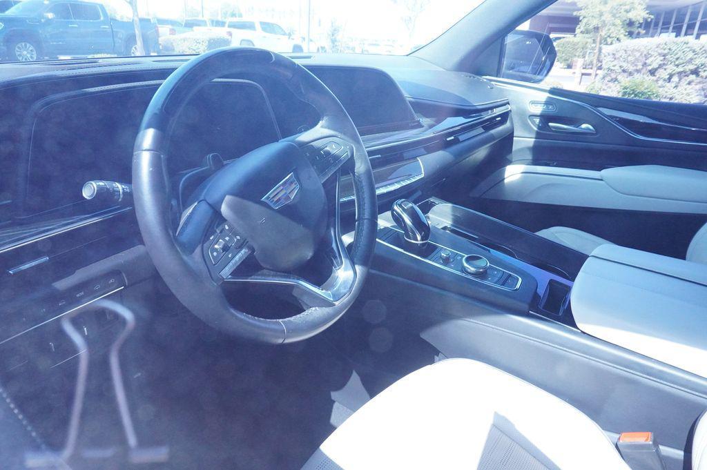 used 2023 Cadillac Escalade ESV car, priced at $73,398