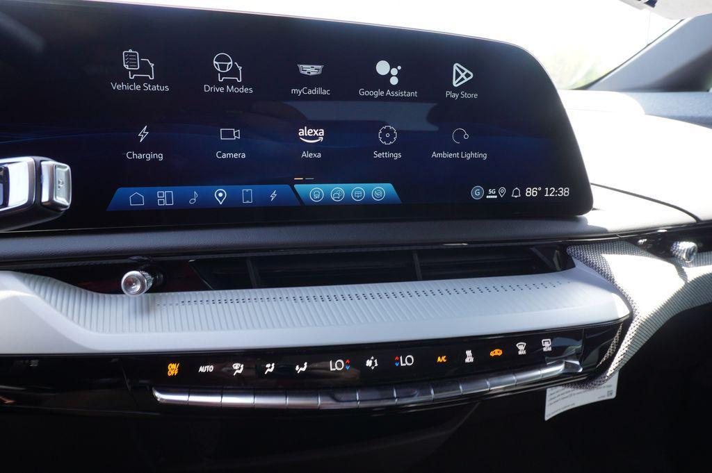 new 2025 Cadillac OPTIQ car, priced at $55,615