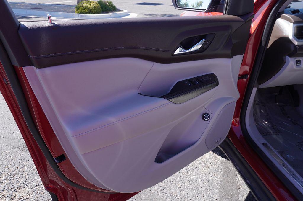 used 2023 GMC Acadia car, priced at $24,005