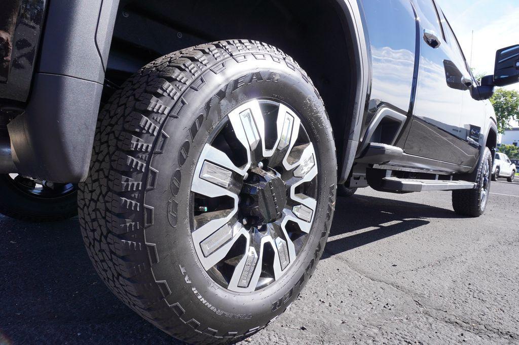 new 2026 GMC Sierra 2500 car, priced at $87,120