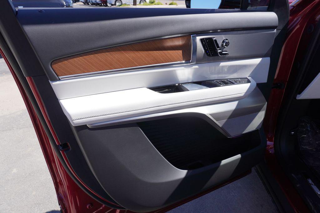 new 2026 Cadillac VISTIQ car, priced at $81,115