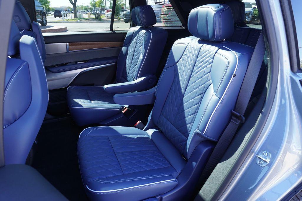 new 2026 Cadillac VISTIQ car, priced at $93,590