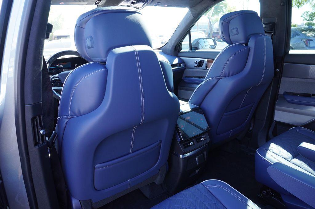 new 2026 Cadillac VISTIQ car, priced at $93,590