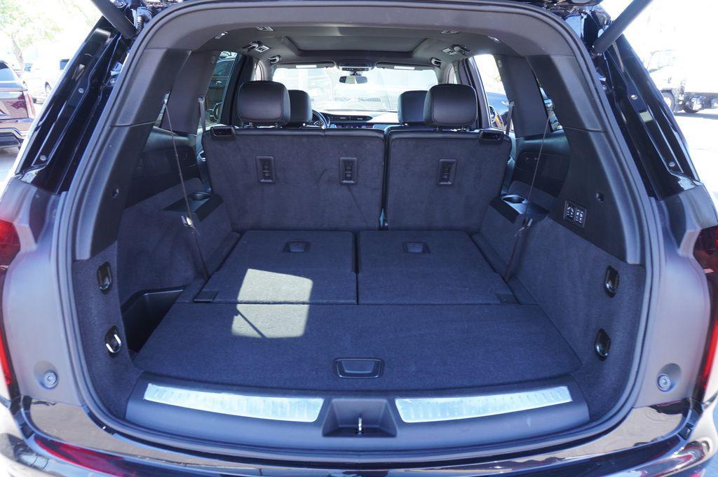 used 2024 Cadillac XT6 car, priced at $38,335