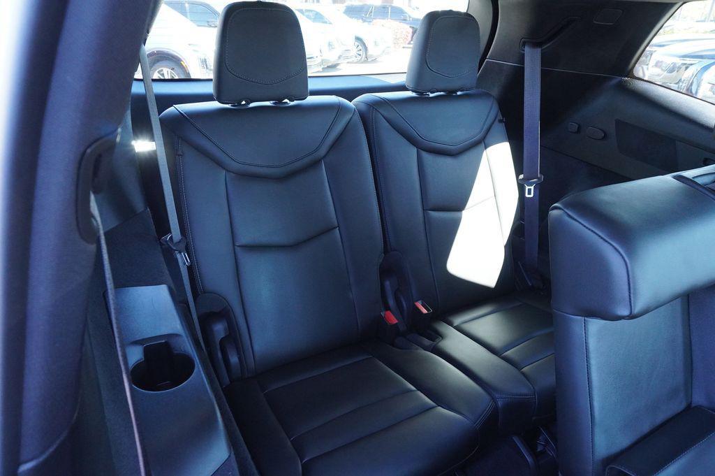 used 2024 Cadillac XT6 car, priced at $38,335