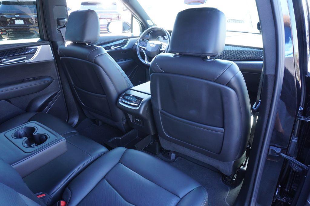 used 2024 Cadillac XT6 car, priced at $38,335