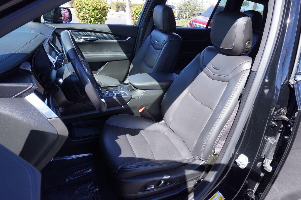 used 2024 Cadillac XT6 car, priced at $38,335