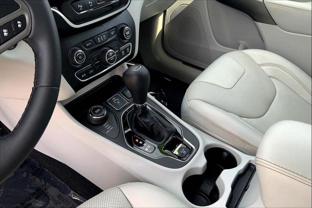 used 2019 Jeep Cherokee car, priced at $19,490