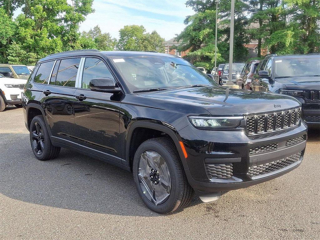new 2025 Jeep Grand Cherokee L car, priced at $41,733