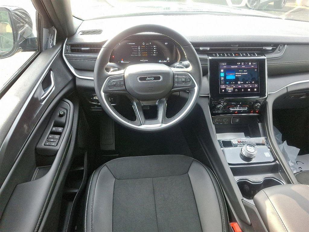 new 2025 Jeep Grand Cherokee L car, priced at $41,733