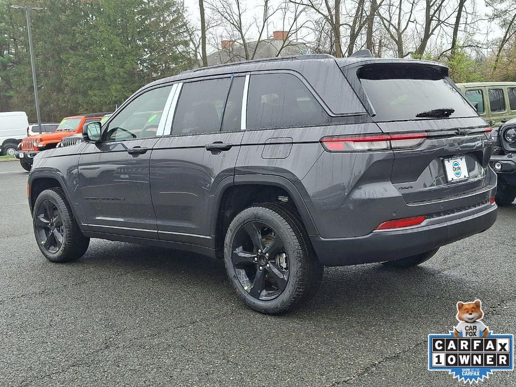 new 2026 Jeep Grand Cherokee car, priced at $47,676