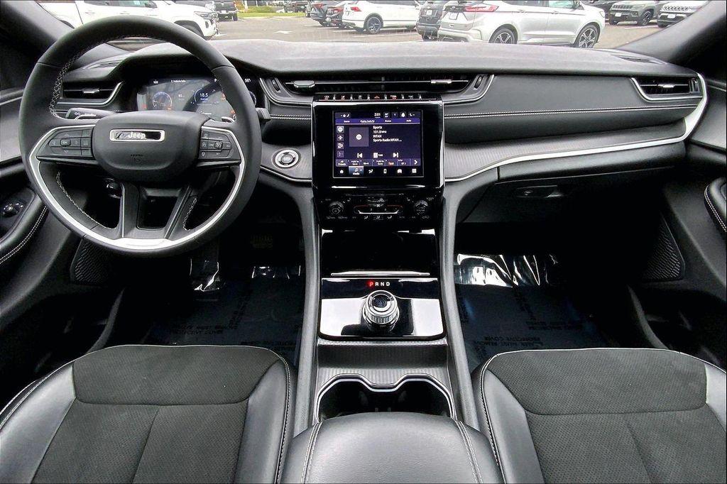 used 2024 Jeep Grand Cherokee car, priced at $33,490