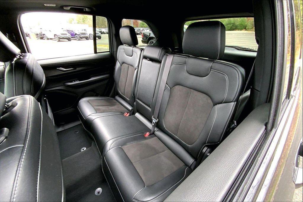 used 2024 Jeep Grand Cherokee car, priced at $33,490