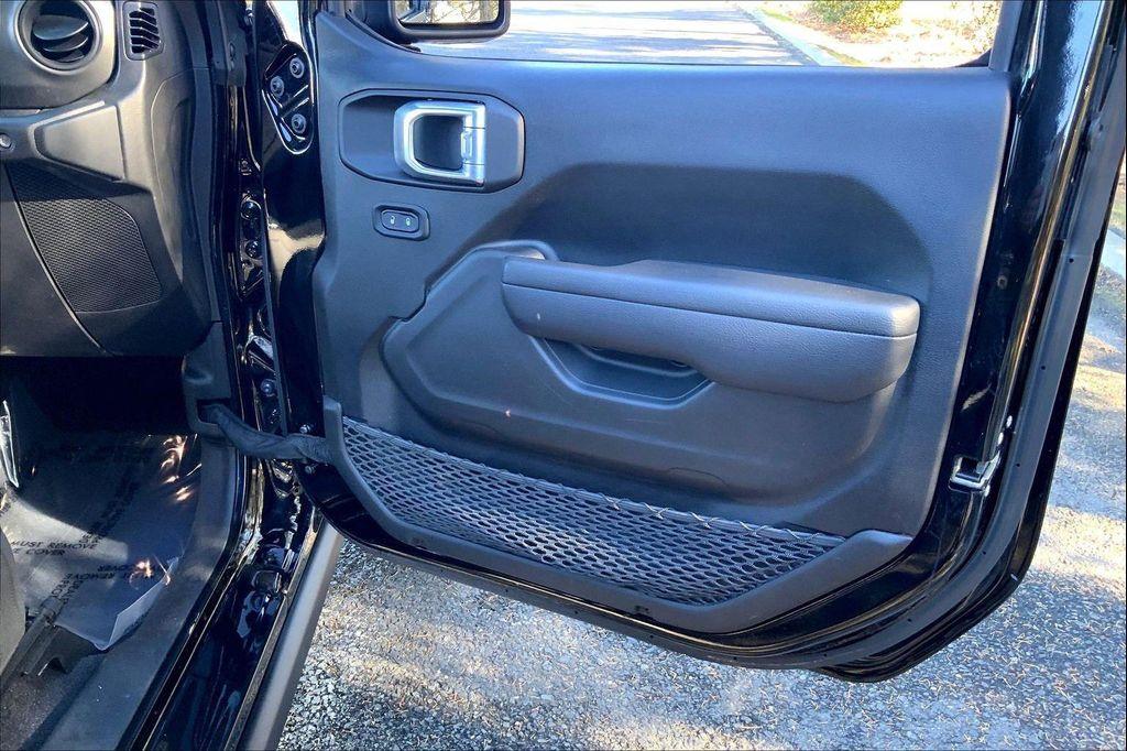 used 2023 Jeep Gladiator car, priced at $31,689