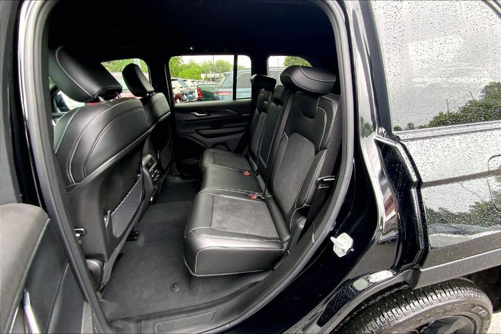 used 2025 Jeep Grand Cherokee car, priced at $36,990