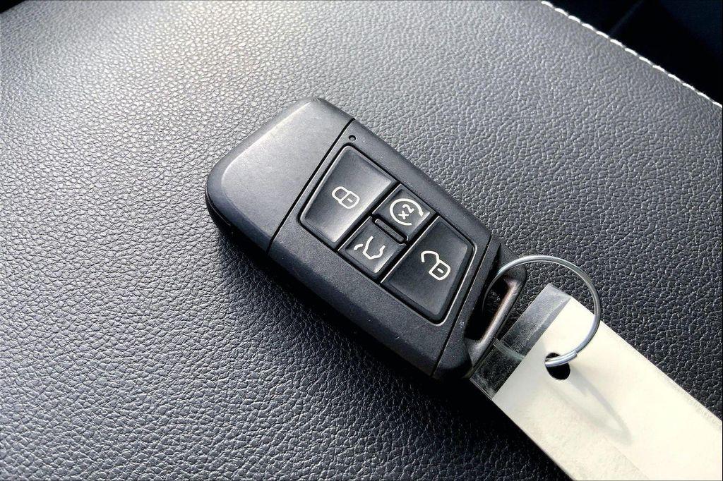 used 2021 Volkswagen Atlas Cross Sport car, priced at $21,990