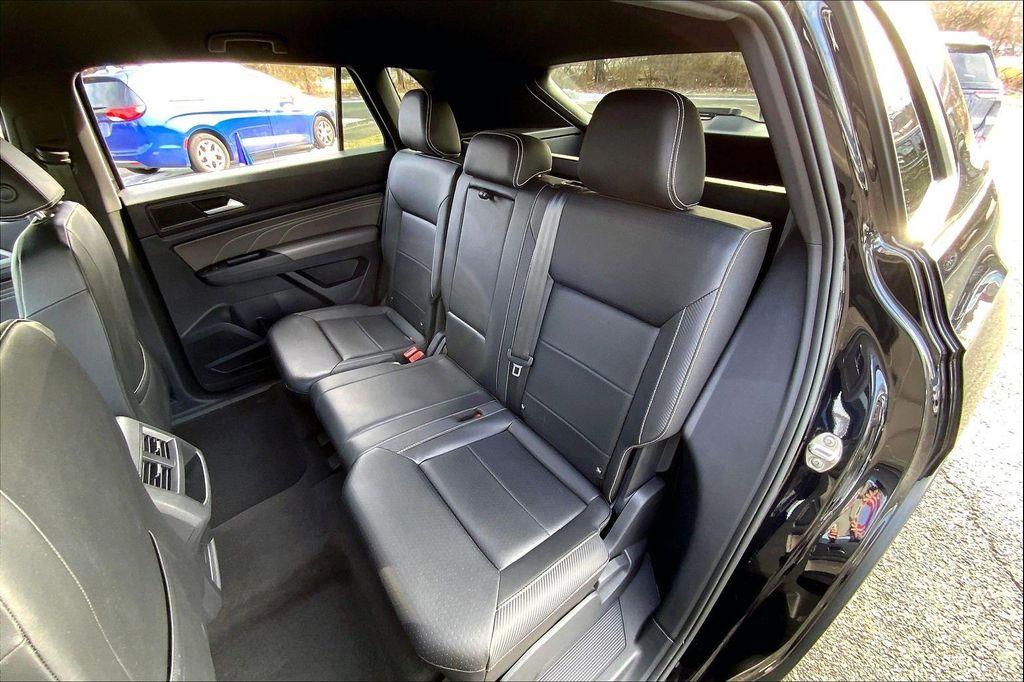 used 2021 Volkswagen Atlas Cross Sport car, priced at $21,990