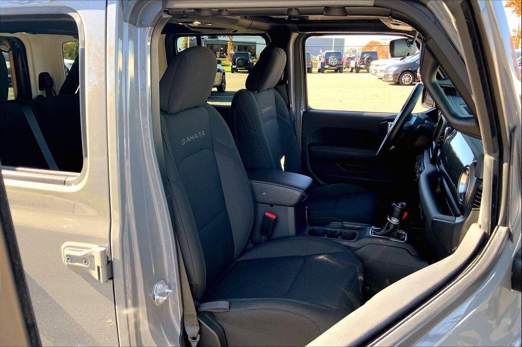 used 2021 Jeep Wrangler Unlimited car, priced at $28,498